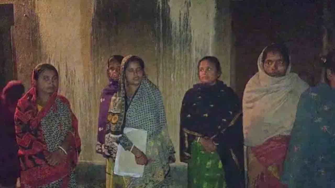 میڈ ڈے مل پکانے والی باورچی نے ہیڈ ماسٹر کو گھر میں بند رکھا
