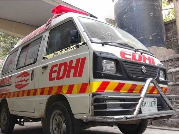 پاکستان میں زائرین کو لے جانے والا ٹرک کھائی میں گرا، 14 افراد ہلاک،30 زخمی