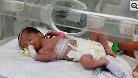 غزہ: اسرائیلی حملے سے شہید حاملہ خاتون کے بچے کو ڈاکٹروں نے بچا لیا