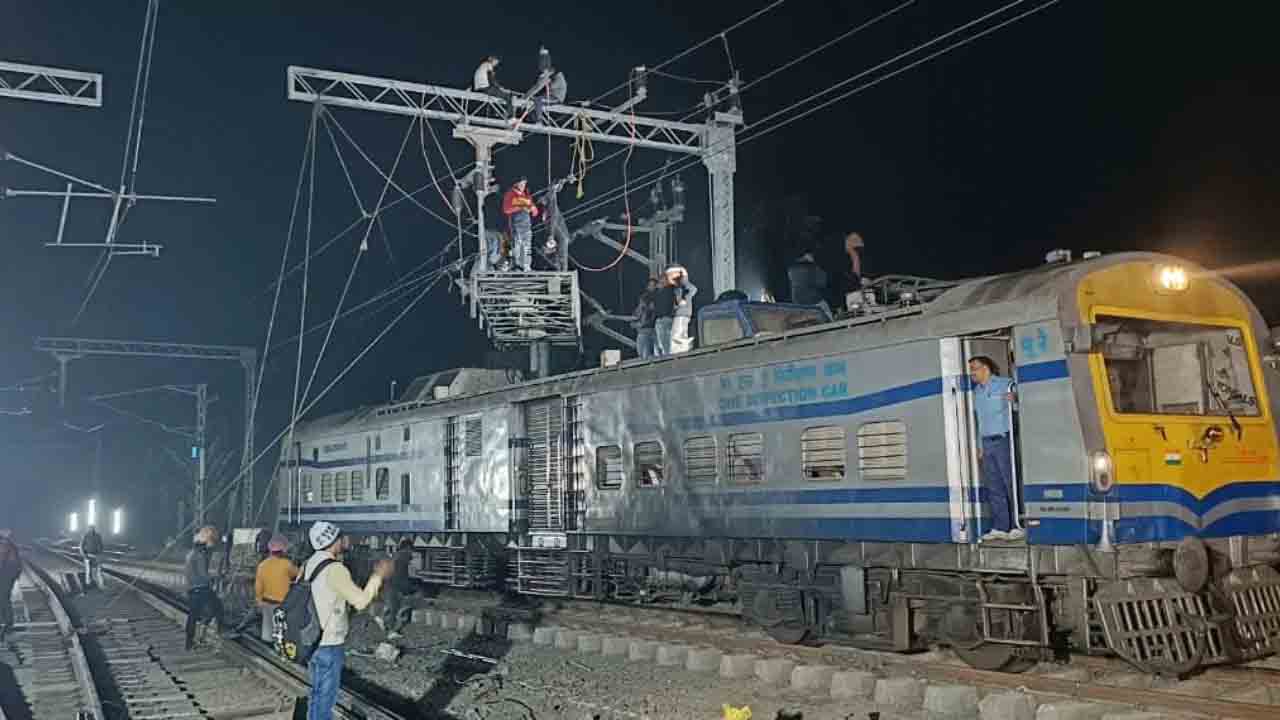 سیالدہ ڈویڑن میں بنیادی ڈھانچے کی ترقی کی راہ میں ایک اور کامیابی! ااب ٹرین اس روٹ پر دوگنی رفتار سے چلے گی : ایسٹرن ریلوے