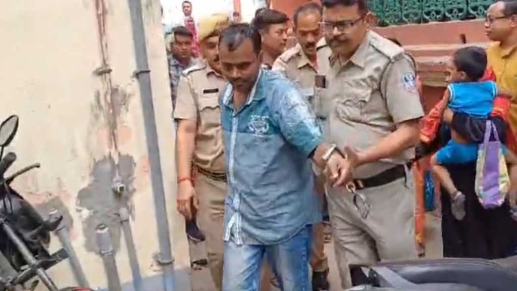 5 ماہ کی بیٹی کے گلے میں چھرا گھونپنے والے باپ کو 11 سال بعد عمر قید کی سزا