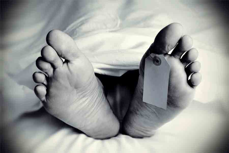 نیو  ٹاﺅن میں نوجوان کے 'قتل' کے خلاف احتجاج!پولیس نے ملزمان کی تلاش کے لیے تفتیش شروع کی