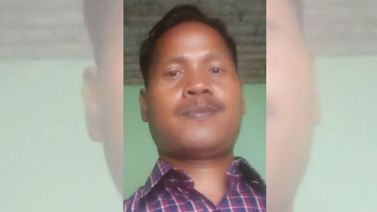 جے سی بی سے زمین کھودتے ہوئے لاش بر آمد