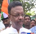 فرہاد حکیم نے پیر کی صبح چیتلہ کے علاقے میں گھر گھر جا کر انتخابی مہم کا آغاز کر دیا