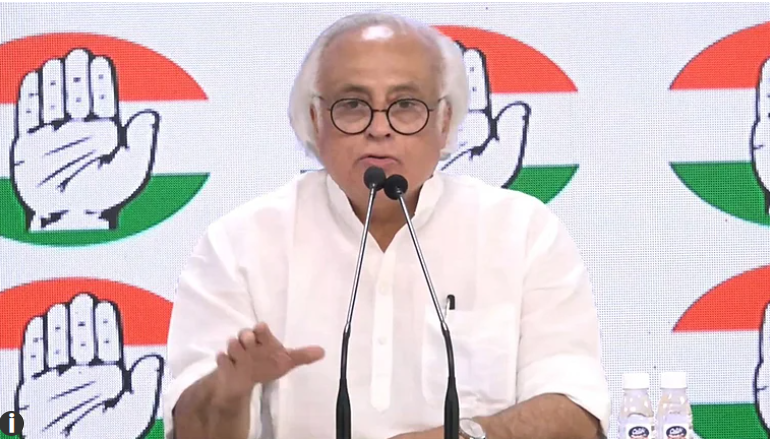 پاکستان سے متعلق میڈیا رپورٹس پر کانگریس کا سخت ردعمل، جے رام رمیش نے مودی حکومت کی خارجہ پالیسی پر اٹھائے سوالات