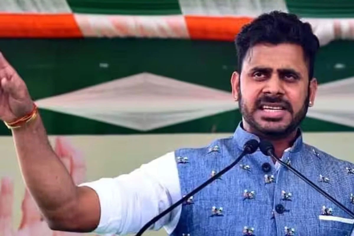 ’دوسری پارٹیوں سے پیشکش موجود ہے‘، ٹکٹ نہ ملنے پر ’رنجیدہ‘ دیدی کے ’مشکل وقت کے ساتھی‘ منوج تیواری