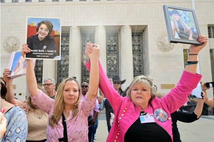 بچوں کو نقصان پہنچنے کے مقدمے میں تاریخی فیصلہ، گوگل اور میٹا پر لاکھوں ڈالر جرمانہ