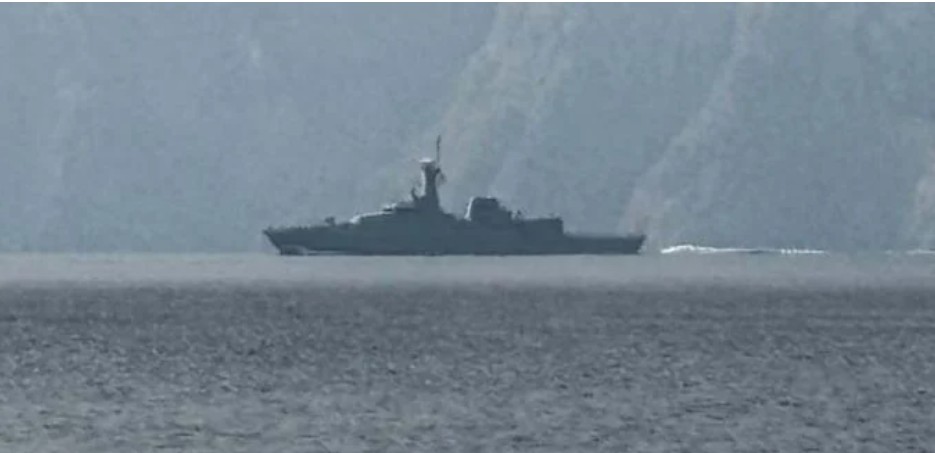 آبنائے ہرمز سے گزرنے والے جہازوں کو سنگین نتائج کا سامنا کرنا پڑے گا، پاسداران انقلاب