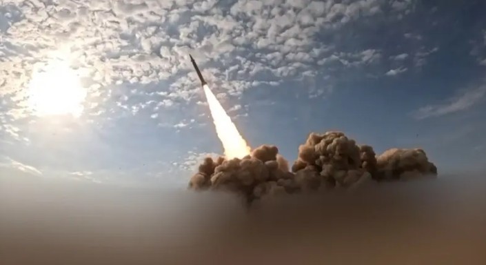 ایرانی کلسٹر میزائل اسرائیلی دفاع کو توڑنے میں کیسے کامیاب ہوئے؟