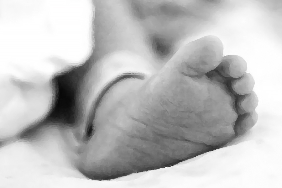 مرکز صحت کے کوارٹرز میں چھت کا پینل گرنے سے چار ماہ کی بچی جاں بحق