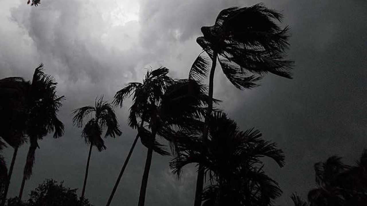 60 کلومیٹر کی رفتار سے آئے گا طوفان! کلکتہ سمیت جنوبی بنگال کے 6 اضلاع میں آج اورنج الرٹ جاری