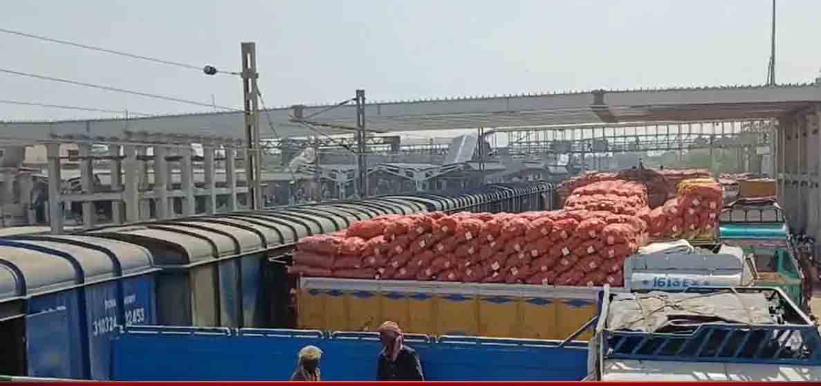 بنگال میں آلو کا بحران : آلو تاجروں کی تنظیم مغربی بنگال سے دوسری ریاستوں کو بھیج رہی ہے