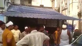 اپنے ہی جلوس پر حملہ کرنے کے الزام میں بی جے پی کے تین ورکر گرفتار