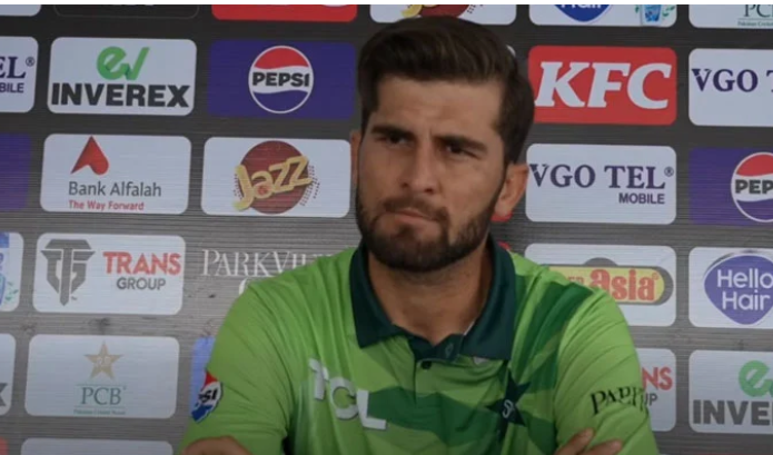 لاہور قلندرز نے شاہین آفریدی پر 10 لاکھ روپے جرمانہ لگادیا