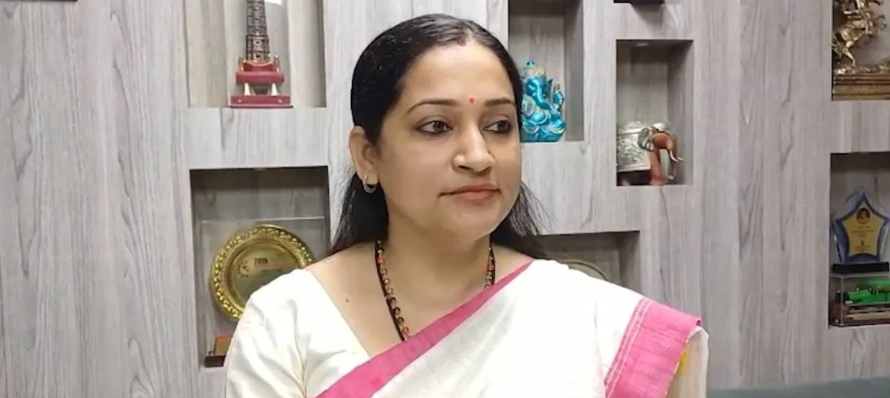 سوما ٹھاکرکا اپنی نند کے ساتھ مقابلہ، نشست کی واپسی کے لیے پرامید