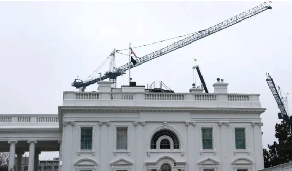 امریکی عدالت نے وائٹ ہاؤس کے 400 ملین ڈالرز بال روم منصوبے پر پابندی لگا دی، کانگریس کی منظوری لازمی قرار