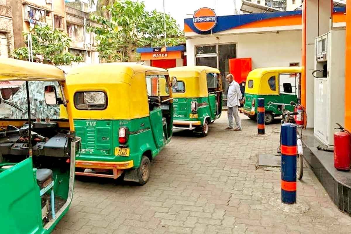 شہر میں آٹو ایل پی جی کی قیمت میں ایک دم 12 روپے 28 پیسے کا اضافہ، کرایوں میں اضافے کا امکان!