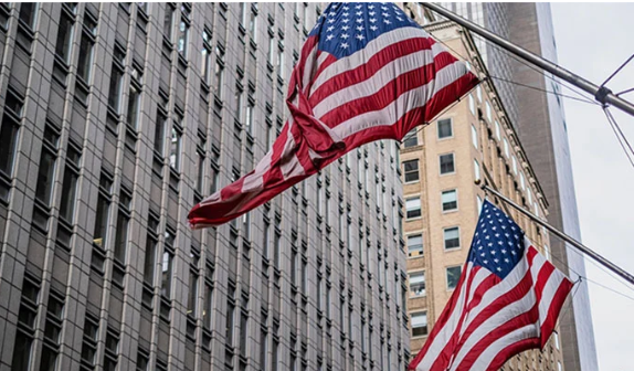 عراق میں امریکی سفارتخانے پر حملے، معلومات دینے والوں کیلئے لاکھوں ڈالر انعام کا اعلان