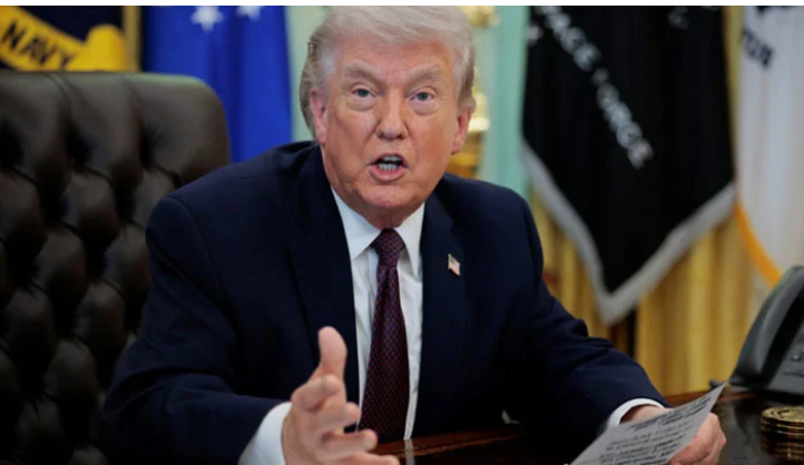 امریکا کا درآمدی ادویات پر 100 فیصد ٹیرف عائد کرنے کا اعلان، دوا ساز کمپنیوں کو معاہدوں کی پیشکش