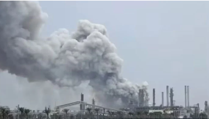 کویت میں آئل ریفائنری پر ڈرون حملہ، آگ بھڑک اٹھی