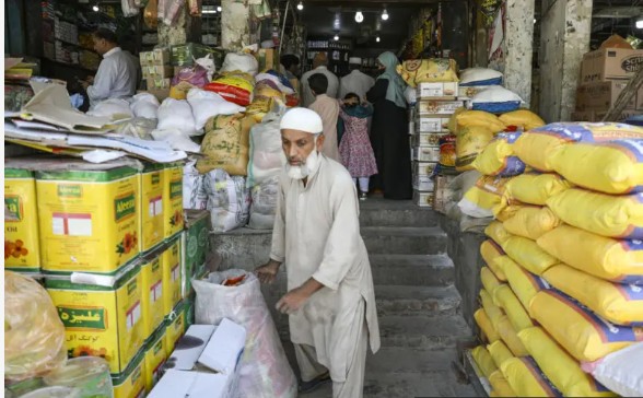 کرغزستان نے 129 ٹن امدادی سامان ایران روانہ کر دیا