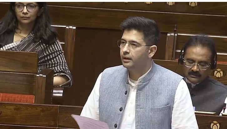 ’زخمی ہوں اس لیے خطرناک ہوں، جھوٹ کو بے نقاب کیا جائے گا‘، راگھو چڈھا نے عآپ لیڈران کے الزامات پر پیش کی صفائی