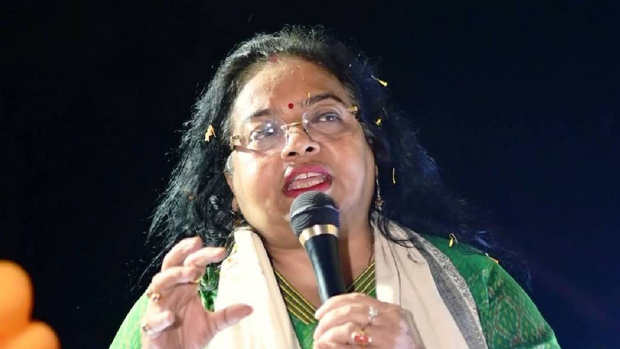 ترنمول کانگریس کی امیدوار رتنا چٹرجی کے خلاف پولیس نے ایف آئی