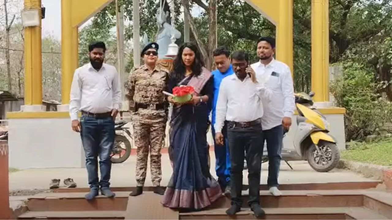 سابق ایتھلیٹ سپنا برمن نے راج گنج سے ترنمول کانگریس کی امیدوار کے طور پر اپنا نامزدگی اخل کیا