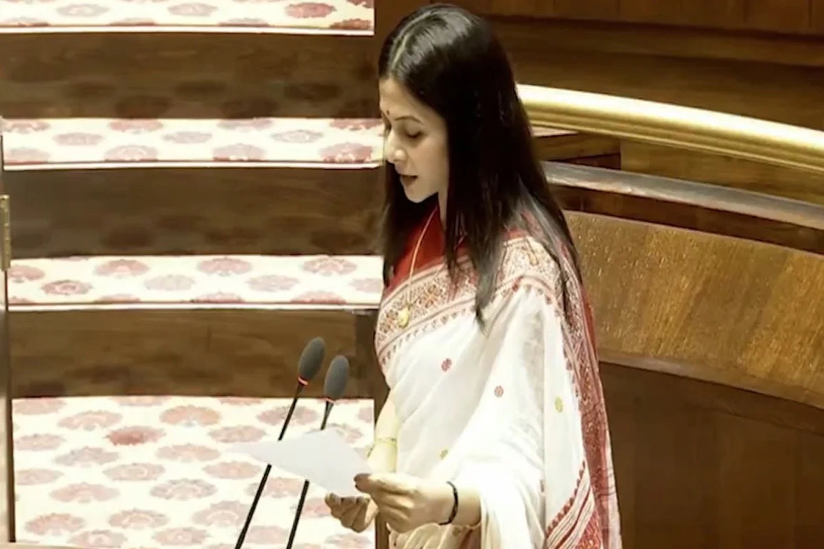 کوئل ملک نے بنگلہ میں راجیہ سبھا میں حلف لیا