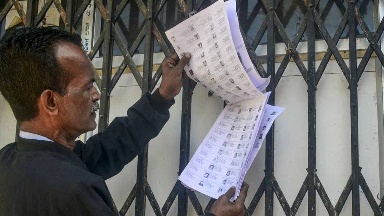 سپریم کورٹ کی جانب سے نئی ہدایت نہ آنے تک موجودہ انتخابات کے لیے مکمل ووٹر لسٹ کو حتمی قرار دے دیا گیا