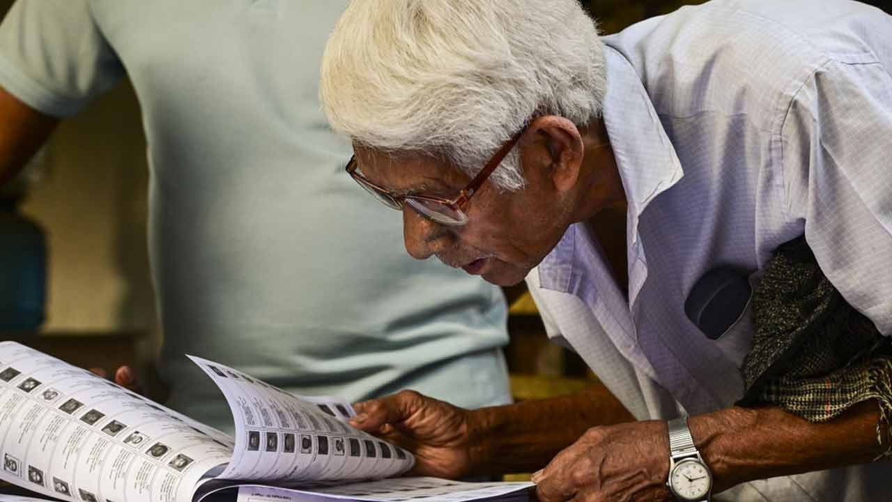 ایس آئی آر میں سب سے زیادہ مرشد آباد میں لوگوںکے نام کاٹے گئے