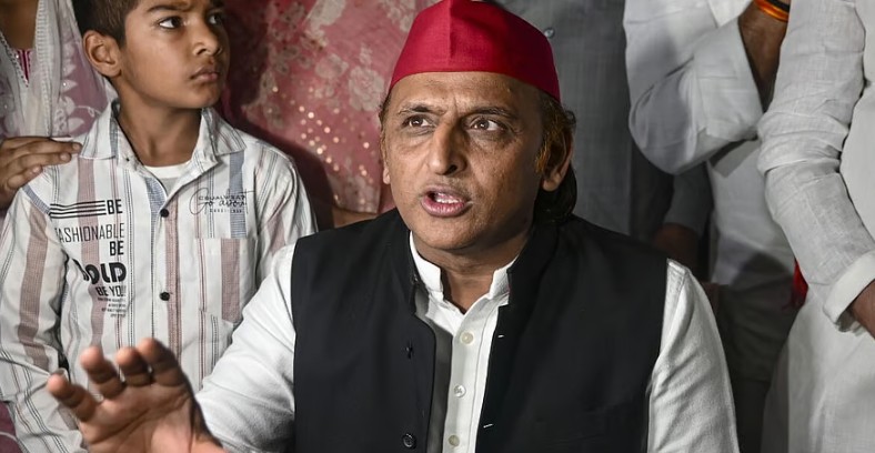 الیکشن کمیشن غیر جانبدار نہیں ہے : اکھلیش یادو