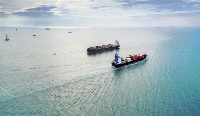 ایران نے آبنائے ہرمز میں بارودی سرنگوں کی صفائی کا دعویٰ رد کردیا