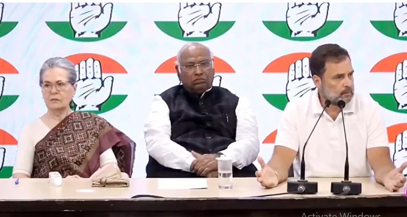 کانگریس نے اپنے اراکین پارلیمنٹ کے لیے جاری کیا وہپ، 16 سے 18 اپریل تک ہونا ہے خصوصی اجلاس