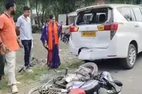 بی جے پی امیدوار سوما ٹھاکر کی گاڑی پر 'حملہ'، 'نشانے پر میں ہی تھی'، شانتنو کی اہلیہ کا دھماکہ خیز بیان