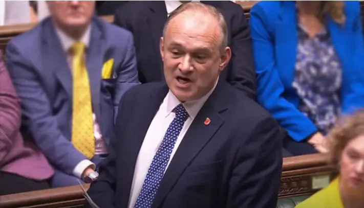 برطانوی رکنِ پارلیمنٹ نے ٹرمپ کو ’کرپٹ گینگسٹر‘ قرار دیدیا