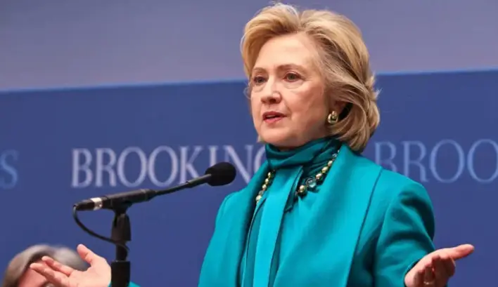 ایران سے مذاکرات، امریکا انتہائی کمزور پوزیشن میں آچکا ہے: ہیلری کلنٹن