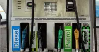 انتخاب ختم ہوتے ہی پٹرول 18 روپے اور ڈیزل 35 روپے تک ہو سکتا ہے مہنگا، خسارے میں ہیں کمپنیاں