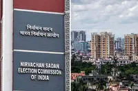 نیوٹاون کی کثیر المنزلہ رہائشی عمارتوں کے اندر 5 پولنگ اسٹیشنز، بوتھ کی ترتیب پر سوالات اٹھ گئے۔