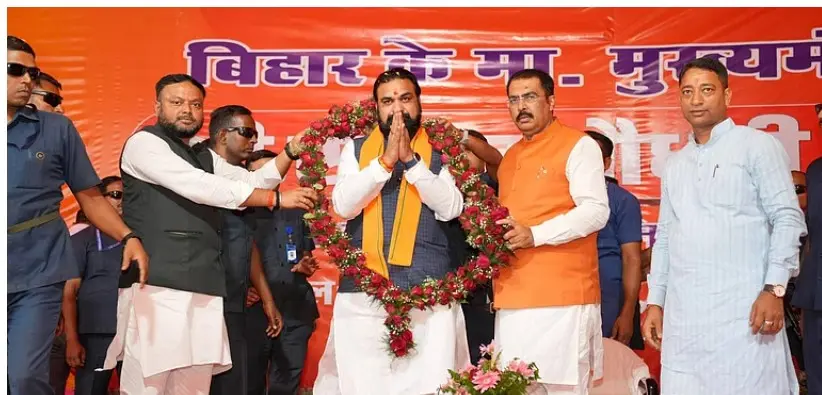 بہار میں قلمدانوں کی تقسیم، وزیر اعلیٰ سمراٹ چودھری نے داخلہ سمیت 29 محکمے رکھے اپنے پاس