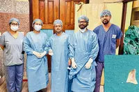 کھانے کے دوران دو سالہ بچے کے گلے میں مرغی کی ہڈی پھنس گئی، آپریشن کرکے نکالا گیا