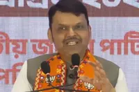 چناﺅ پرچار کےلئے مہاراشٹر کے وزیر اعلیٰ فرنویس کولکاتا آرہے ہیں