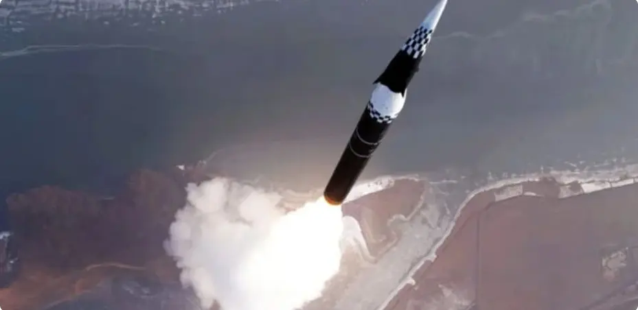 شمالی کوریا کا ایک بار پھر بیلسٹک میزائلوں کا تجربہ