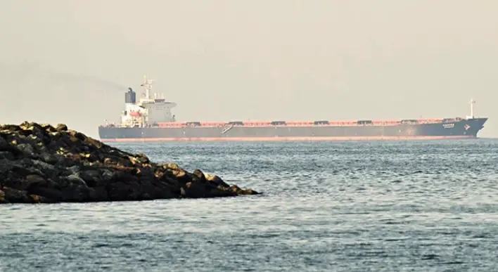 امریکی پابندیوں کا شکار کیوبا کا سپر آئل ٹینکر آبنائے ہُرمُز کراس کرگیا