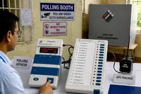 ہر ای وی ایم میں جی پی ایس ٹریکر لگا ہوا ہے : چیف الیکٹورل افسر