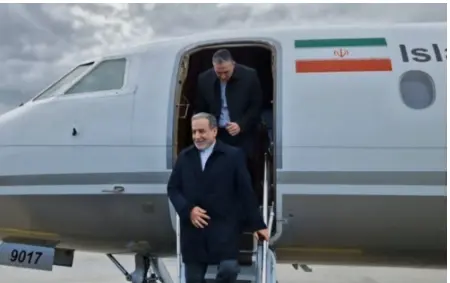 ایرانی وزیر خارجہ عباس عراقچی کی وفد کے ہمراہ روس روانگی