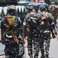 ووٹنگ کے دوران بدامنی روکنے کے لیے گلیوں میں مرکزی فورسز کا بائیک گشت