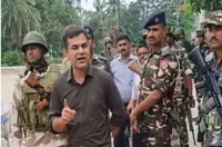 مغربی بنگال میں آئی پی ایس اجے پال شرما کے خلاف شکایت درج، خواتین سے بدسلوکی اور دھمکیوں کے الزامات