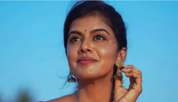 گلوکارہ سواگتھا کرشنن کا میوزک کمپوزر پر جنسی استحصال اور دھمکیوں کا الزام