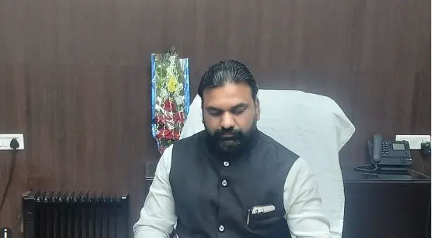 بہار میں بی جے پی کا وزیر اعلیٰ بنتے ہی ’نام بدلنے کا کھیل‘ شروع، چڑیا گھر اور ڈیری انسٹی ٹیوٹ سے سنجے گاندھی کا نام ہٹا